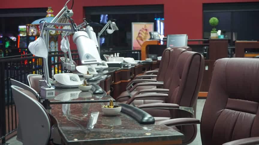 manicure stations