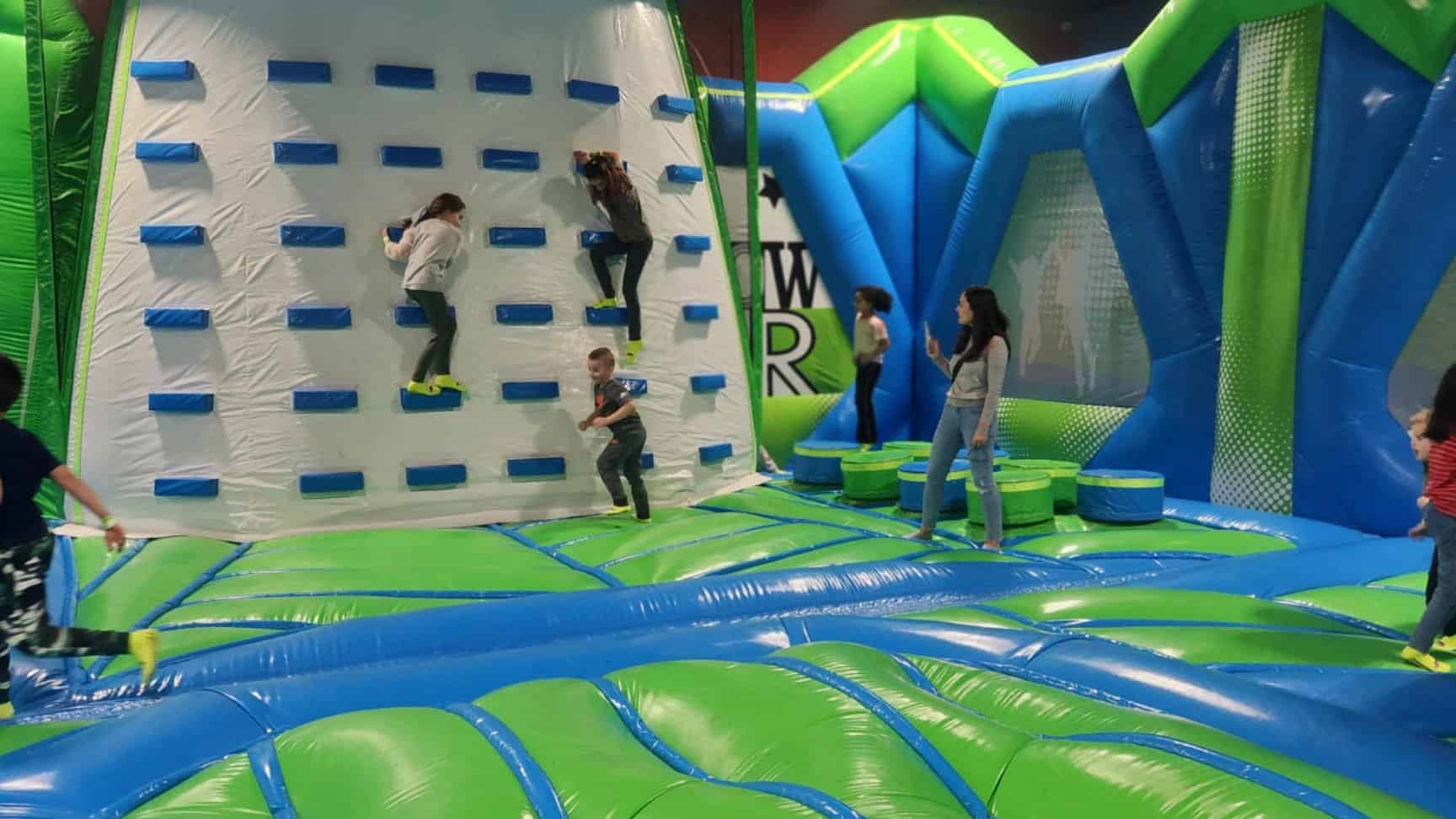 Birthday party in the inflatable park at Play and Spin Niles